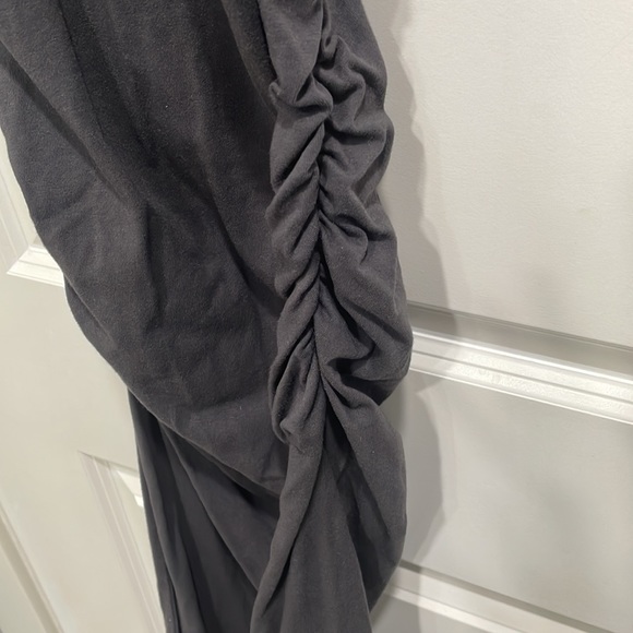 Donating soon! Open to offers!!! Michael Stars ⭐️ dress in GUC M - Picture 3 of 6